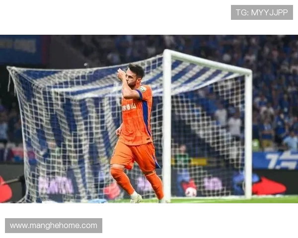 瓦科点射成功追平法比奥赛季罚点第三次破门展现出色状态